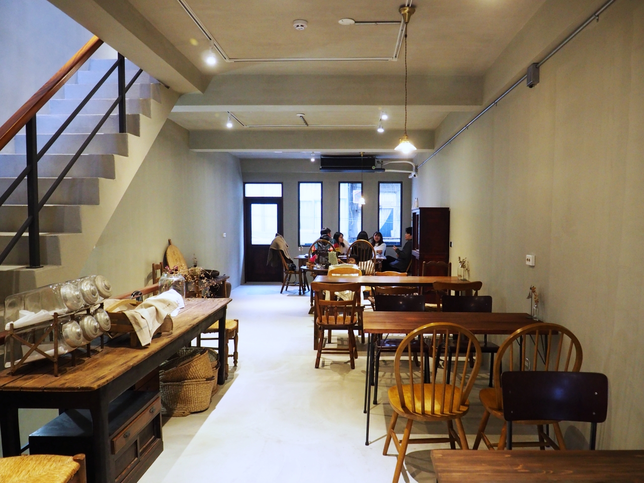 新竹東區咖啡店｜種甜，巷弄裡的老宅咖啡店  自製酵母麵包、布丁和生乳捲 @台客和文青的宜居生活𖤣𖤥𖠿𖤥𖤣