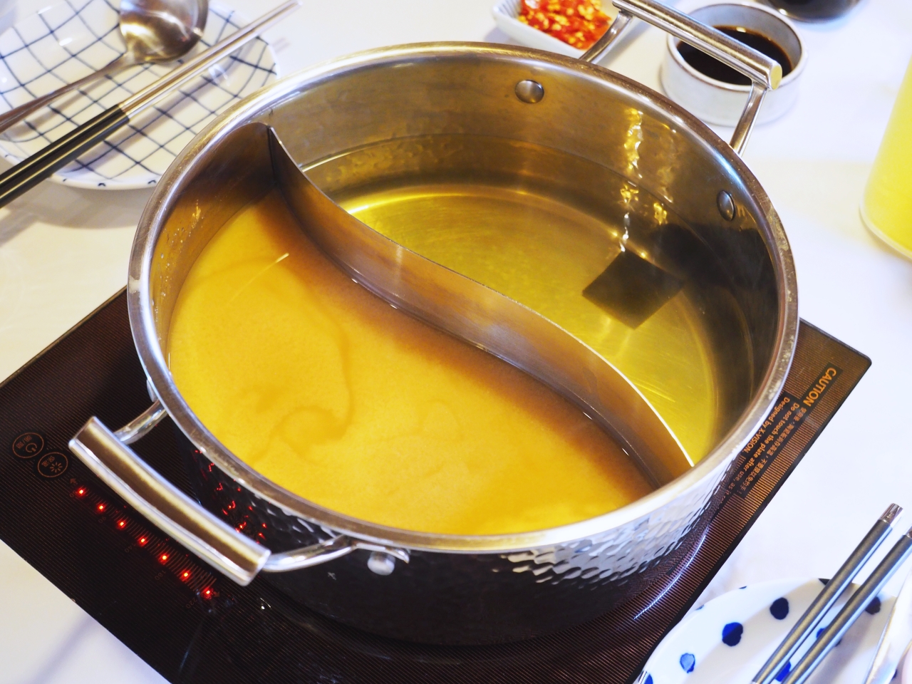 宜蘭美食火鍋｜來初鍋物，在百年老宅內享用美味鍋物 自家熬製的特色湯頭搭配海陸豐味 @台客和文青的宜居生活𖤣𖤥𖠿𖤥𖤣